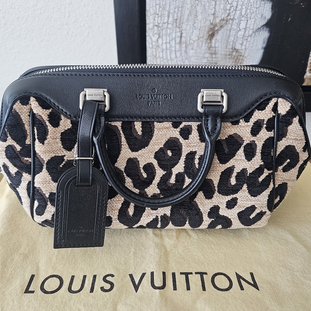💯AUTHENTIC LOUIS VUITTON/STEPHEN SPROUSE LEOPARD BABY BAG